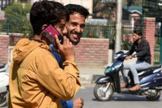 Prepaid mobile connections restored in J-K; 2 districts get 2G services