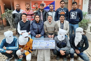 राजू गैंग के Four gangsters arrested with weapons चार बदमाश हथियार सहित गिरफ्तार