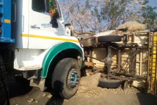 tipper-and-tata-ace-accident-in-shivamogga-ayanuru