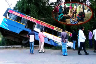road accident takes place at edamvaripalle in chittor district