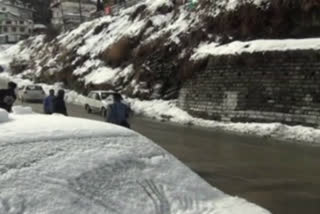 Tourists arrive after snowfall in Kufri