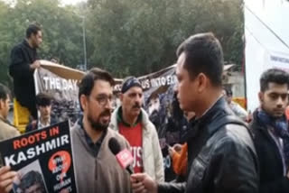 Kashmiri Pandits protest against mass exodus at Jantar Mantar