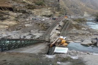motor-bridge-collapsed-on-indo-china-border