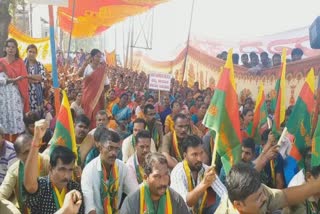 Fisherman protest against state and central government