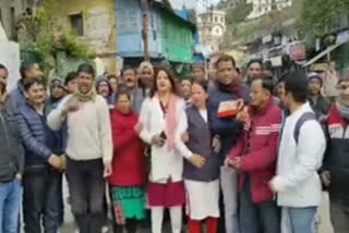 celebration-in-almora-after-jp-nadda-becomes-bjp-president