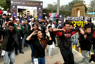 Dance for democracy team on kejriwal song in delhi