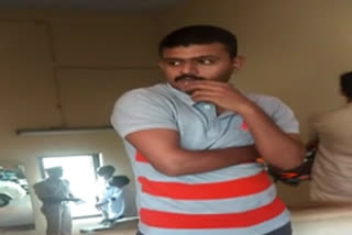 rss worker arrested for bomb hurling case  ആര്‍.എസ്.എസ് പ്രവര്‍ത്തകന്‍ അറസ്റ്റില്‍  കതിരൂര്‍ മനോജ് സേവാ കേന്ദ്രത്തിന് നേരെ ബോംബേറ്  കണ്ണൂര്‍  കണ്ണൂര്‍ ക്രൈം ന്യൂസ്  kannur latest news