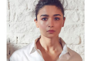 Alia Bhatt resumes shoot, clears air on her 'injury' news