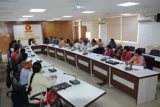 મહીસાગરમાં ગુજરાત પોષણ અભિયાન 2020-2022 અભિયાન અંતર્ગત બેઠક યોજાઈ