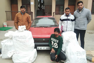 Police arrested liquor smuggler in delhi