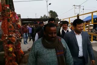 DC visits Haidernagar Devi Dham development work in palamu