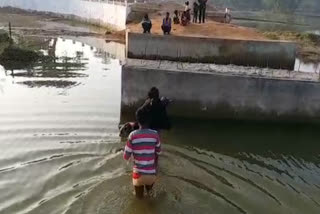 People crossing the rural route risking their lives in Chhatarpur