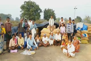 deogarh farmer, oppose monopoly of miller, paddy procurement,  deogarh, ମଣ୍ଡିରେ ପଡ଼ିଛି 500 କ୍ବିଣ୍ଟାଲ ଧାନ, ମିଲର କରୁଛି ମନମୂଖୀ ଶାସନ, ଦେବଗଡ଼ ଚାଷୀ