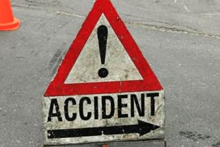 utterpradesh-jeep-ramps-truck-2-death-6-injured