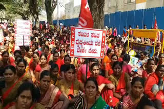 Anganwadi workers protest