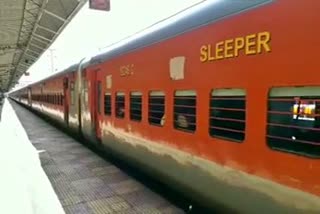 All trains became normal in Raipur