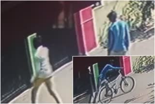 Cycle theft in Davanagere: Visual recorded in CC Camera