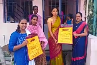 Women of Raichur helping the society to ban single use of plastic