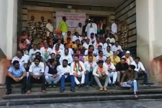 bjp-protest-for-name-of-new-theater-in-latur