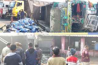 truck-accident-at-jamuriya