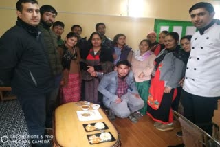 High level cooking cooking training given to tourist traders in Nohanda