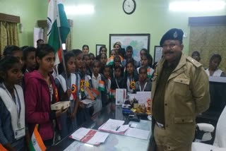 बाड़मेर की खबर, children visited superintendent of police office