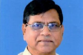 retired principle b n kalekar will be awarded by karad gauraw