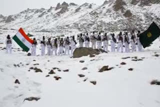 itbp-jawan-hoisted-the-tricolor