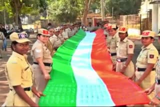 dharwad-central-jail-prisoners-made-indian-flag