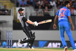 India restrict New Zealand to below-par 132 in 2nd T20I