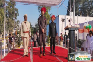 agriculture-minister-sachin-yadav-hoisted-the-flag-in-khargone