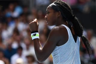 coco-gauff-loses-to-sofia-kenin-in-last-16-leaves-court-in-tears