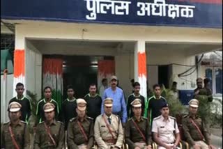 Naxalites salute the tricolor for the first time