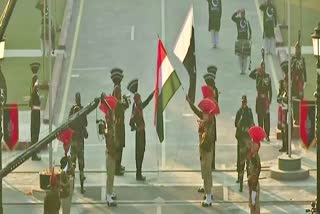 ವಾಗಾ ಗಡಿಯಲ್ಲಿ ನಡೆಯುವ ಬೀಟಿಂಗ್ ರಿಟ್ರೀಟ್ , Wagah border beating retreat