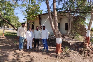 demand-for-immediate-rectification-of-talathi-office-in-dindori-anshik