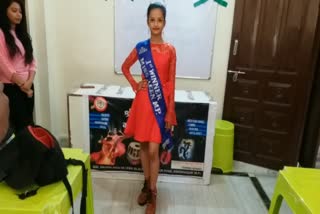 bhakti-namdev-of-ashoknagar-won-the-title-of-miss-teen-bhopal