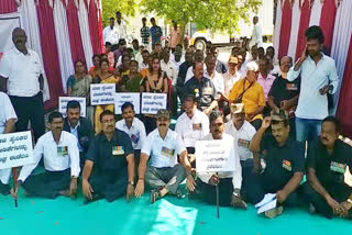 Retaired Military Officers Protest In Davanagere