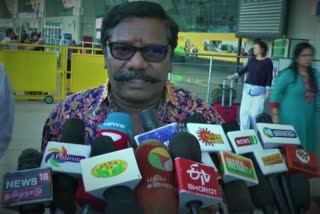 நடிகர் கருணாஸ் பத்திரிக்கை சந்திப்பு நடிகர் கருணாஸ் செய்தியாளர் சந்திப்பு மதுரை விமான நிலையம் நடிகர் கருணாஸ் செய்தியாளர் சந்திப்பு Actor Karunas Press Meet Madurai Airport Karunas Press Meet