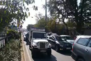 JLF's deteriorated traffic system, जेएलएफ से बिगड़ी शहर की यातायात व्यवस्था