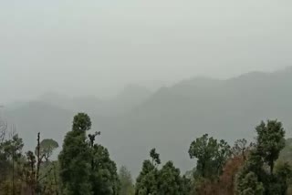 Rain and snowfall started in Dharamshala