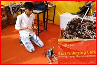 Students prepare electronic equipment at Tinkering Lab in Agar Malwa