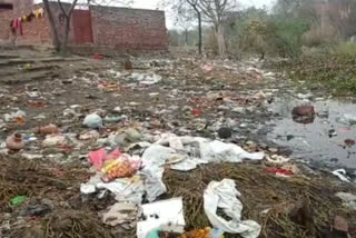 yamuna conditation is very bad in wajeerabad ram ghat