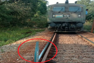 Naxalites tried to derail the train in Dantewada