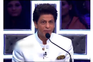 My daughter was asked the religion in school form, I told her we are Indians - Sharukh Khan