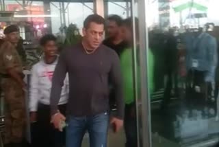 salman-khan-angry-on-fan