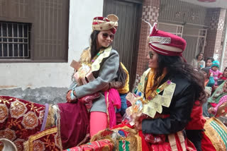 two girls ghudchadi in bhiwani