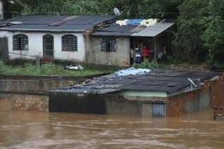 برازیل: سیلاب اور لینڈ سلائڈنگ سے 52 افراد ہلاک