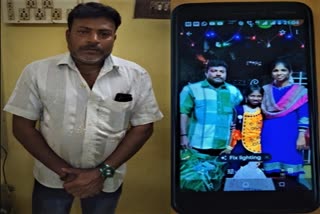 Erode Facebook Friendship Dnager ஈரோடு பேஸ்புக் வீபரீதம் ஈரோடு மனைவியை கத்தியால் குத்திய கணவன் கைது பேஸ்புக்கால் மனைவியை கத்தியால் குத்திய கணவன் கைது Facebook Danger Erode Facebook Issue