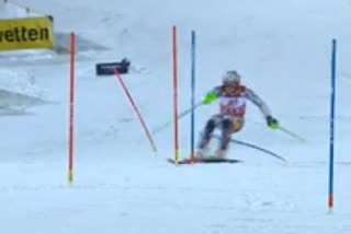 Kristoffersen wins in dramatic finish in front of 40,000 fans at men's slalom alpine skiing World Cup in Schladming