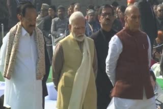 PM pays tributes to Mahatma Gandhi